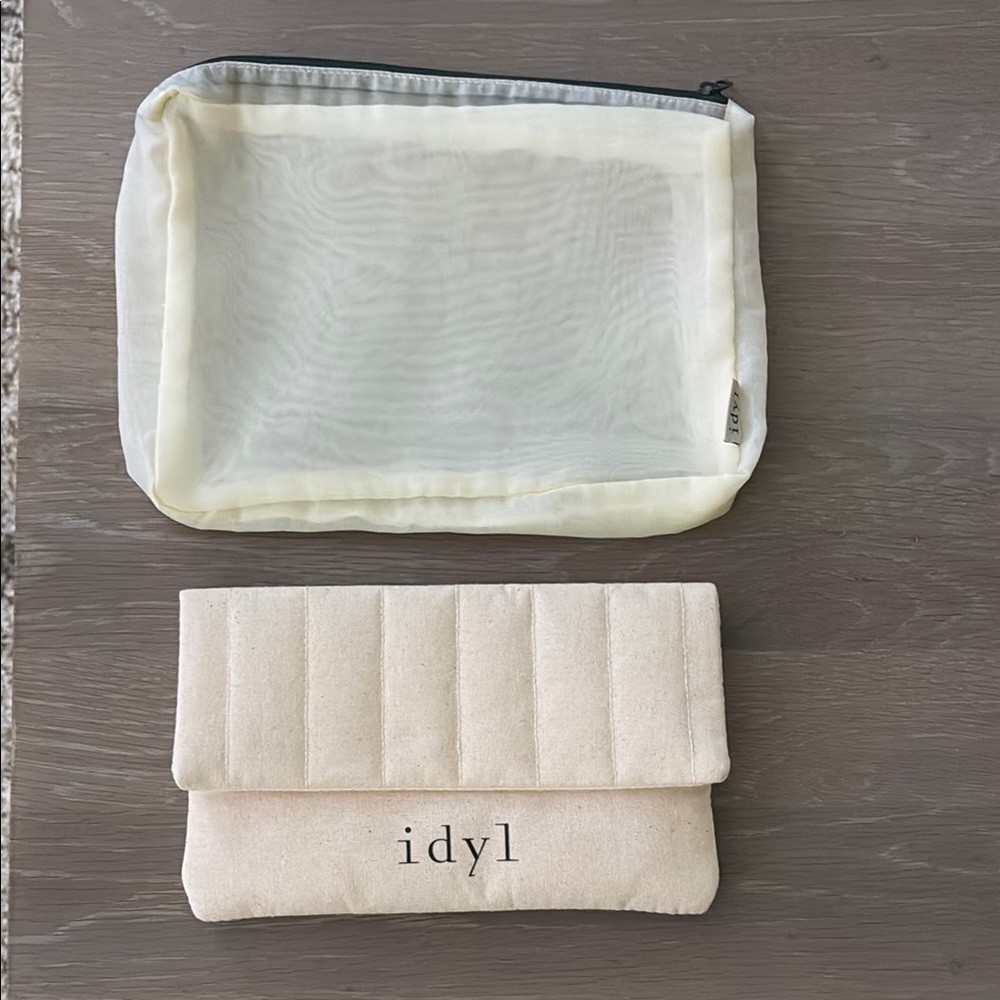 Idyl Cream Pouch Set